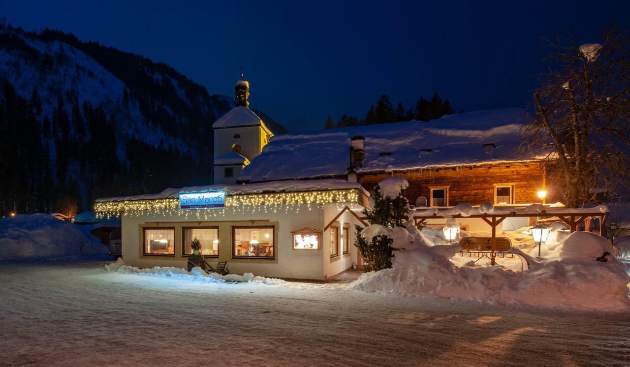 Gasthaus Traube Bichlbach Eksteriør billede